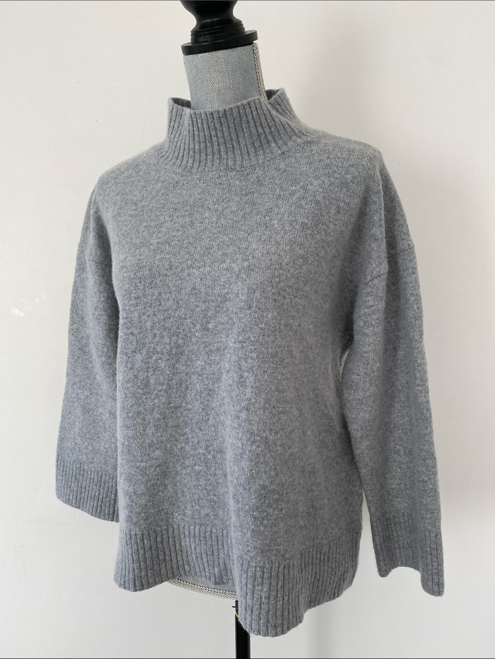 Gray Wool & Cashmere Boxy Mock-Turtleneck Sweater Sz L Minimal Quiet Luxury Cozy